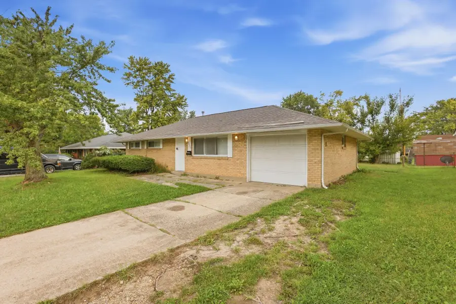 6404 E Livingston Avenue, Reynoldsburg, OH 43068 - #3