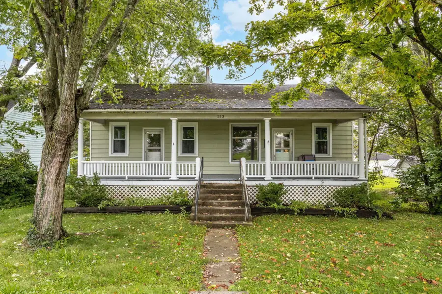 213 S Walnut Street, Baltimore, OH 43105 - #3
