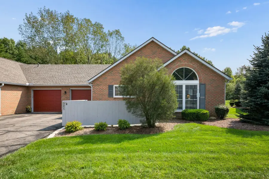 5688 Blendon Valley Drive, Columbus, OH 43230 - #3