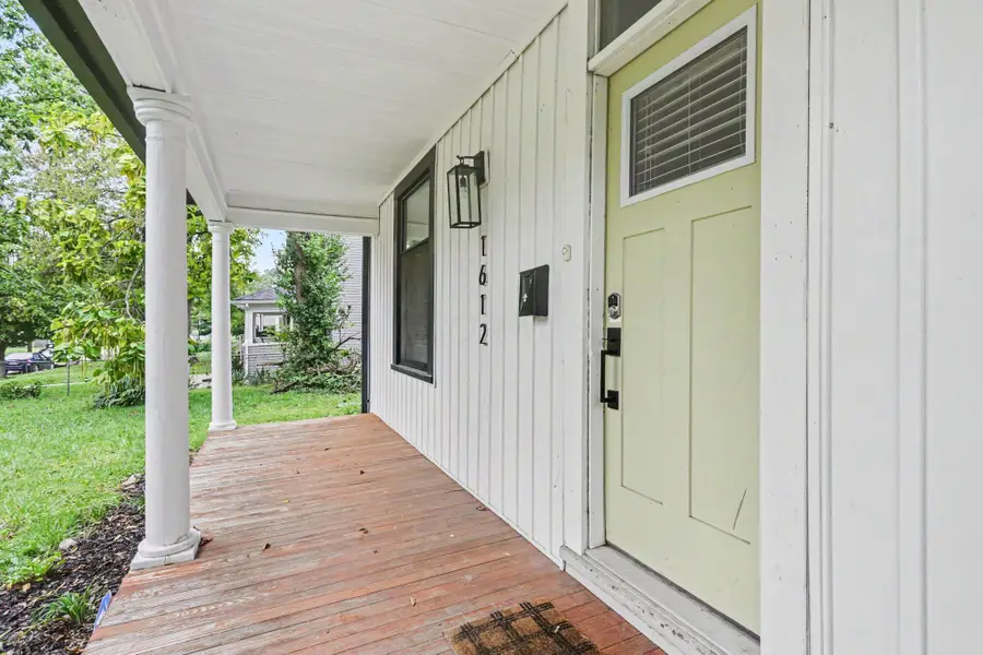 1612 Aberdeen Avenue, Columbus, OH 43211 - #2