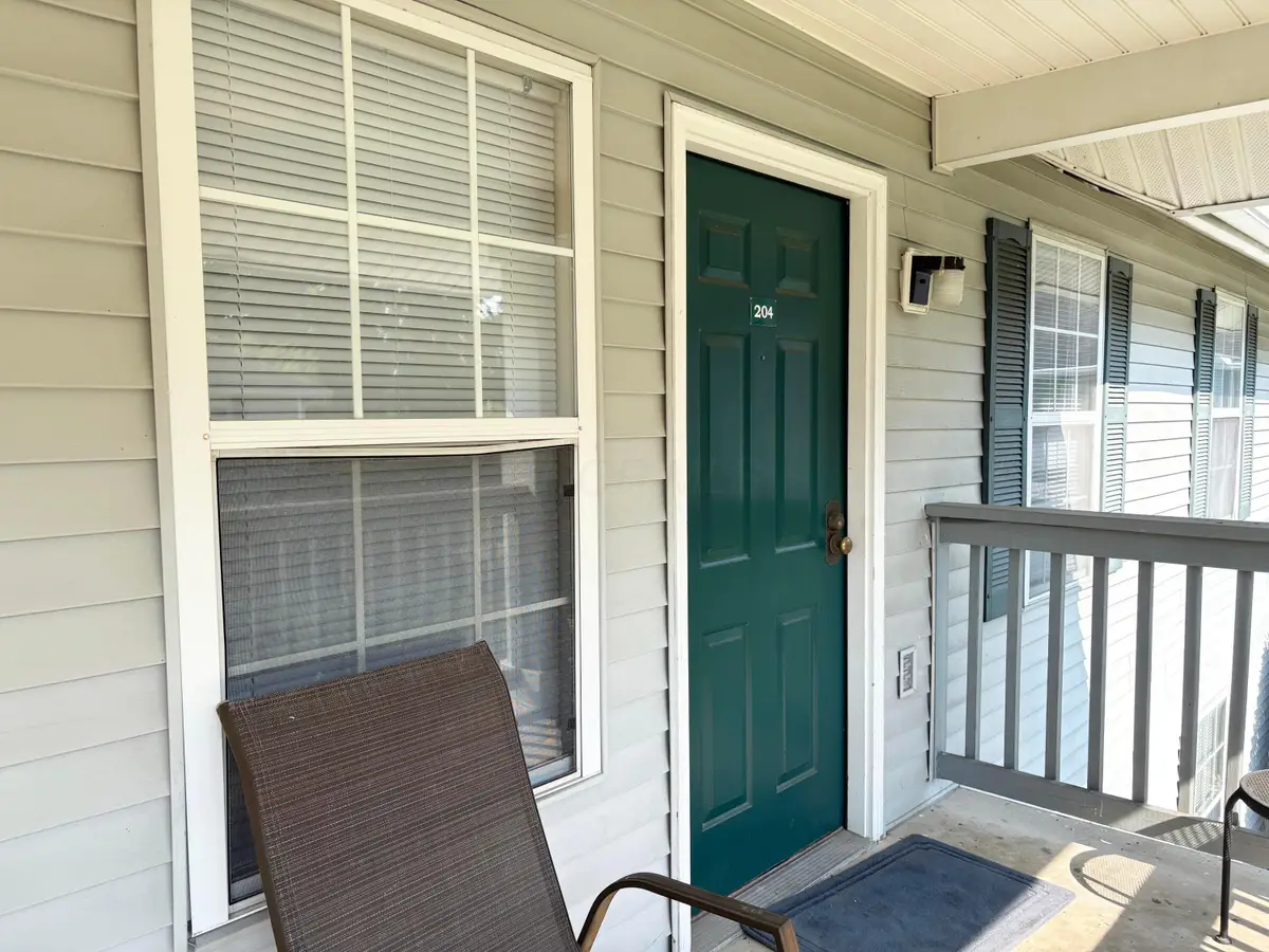 15 S Shafer Street, Athens, OH 45701 - #1