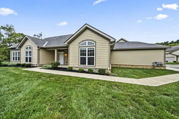 631 Woods Edge Lane, Newark, OH 43055