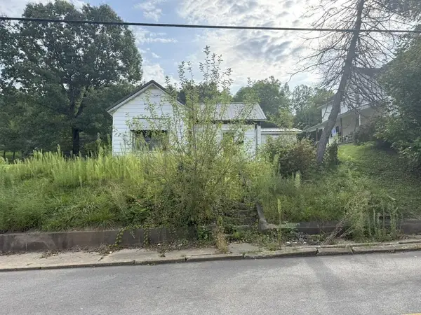 310 S State Street, Crooksville, OH 43731