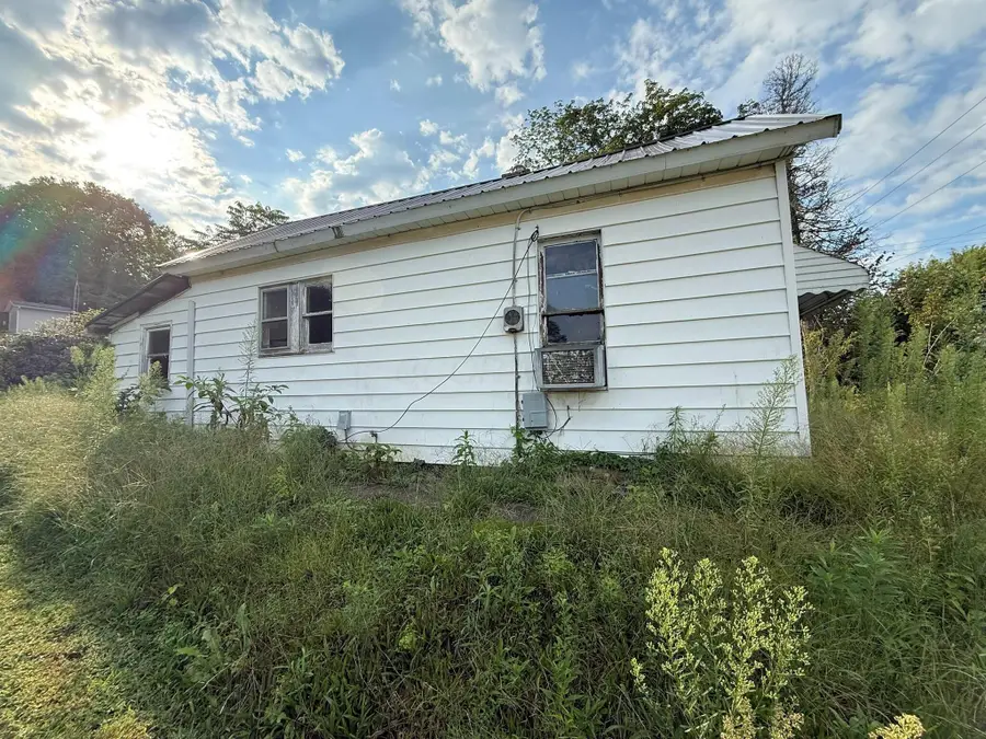 310 S State Street, Crooksville, OH 43731 - #3