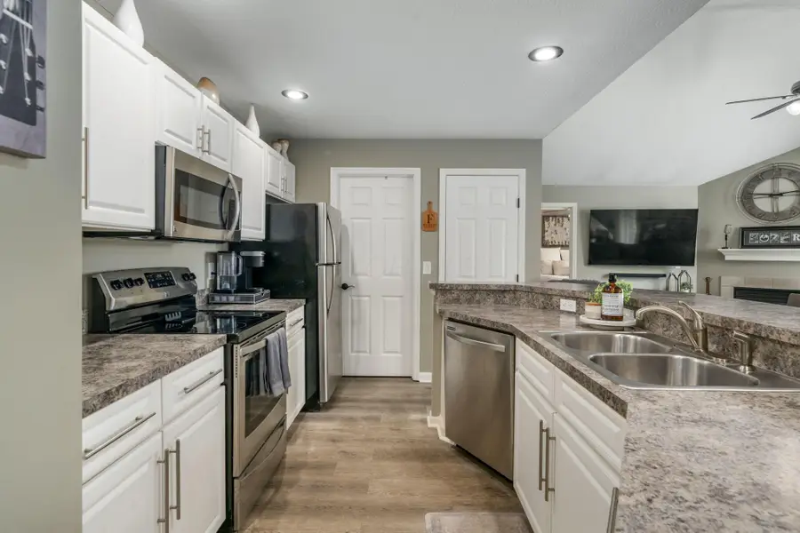 5656 Tuttle Mews Way, Dublin, OH 43016 - #3