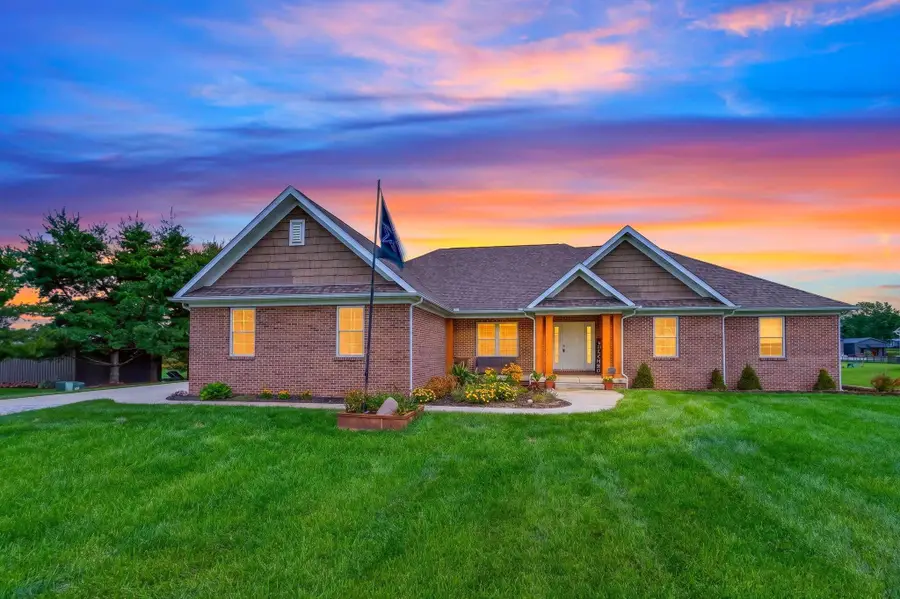 1628 Pickerington Road Nw, Carroll, OH 43112 - #3