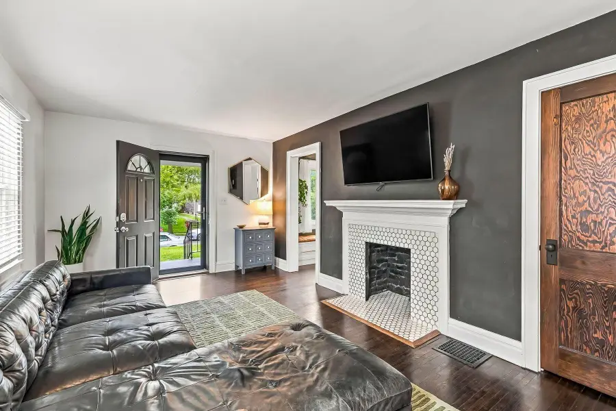 794 Gladden Road, Columbus, OH 43212 - #3