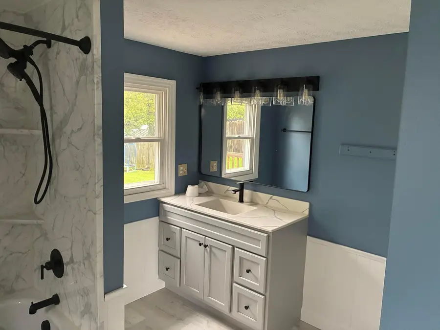 1318 W Maple Street, Baltimore, OH 43105 - #3