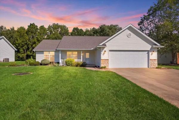 108 Struble Circle, Fredericktown, OH 43019