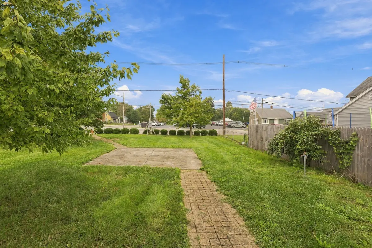 972 S Pickaway Street, Circleville, OH 43113 - #1