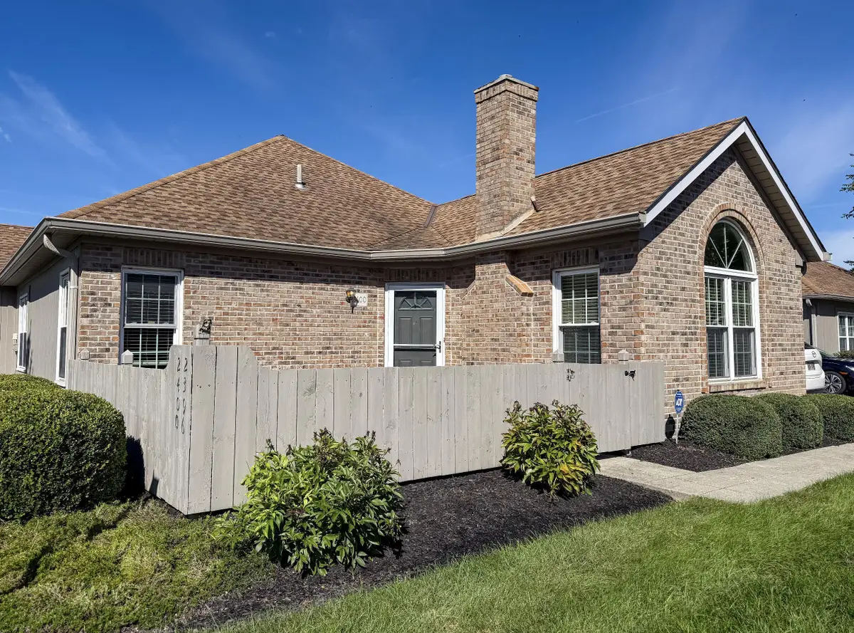 2400 Willowside Lane, Grove City, OH 43123 - #1