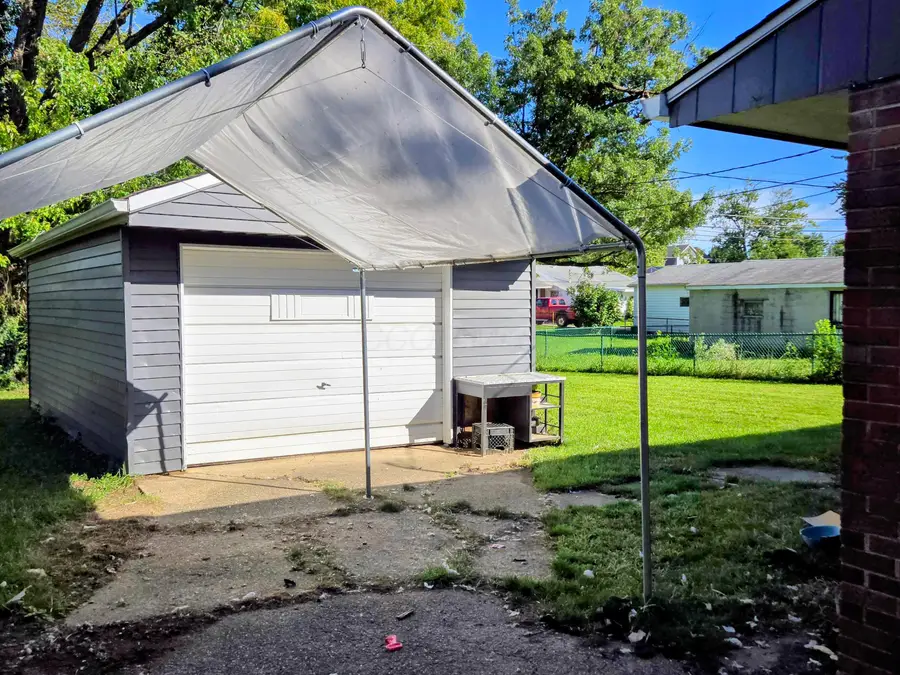 1272 Carolwood Avenue, Columbus, OH 43227 - #3