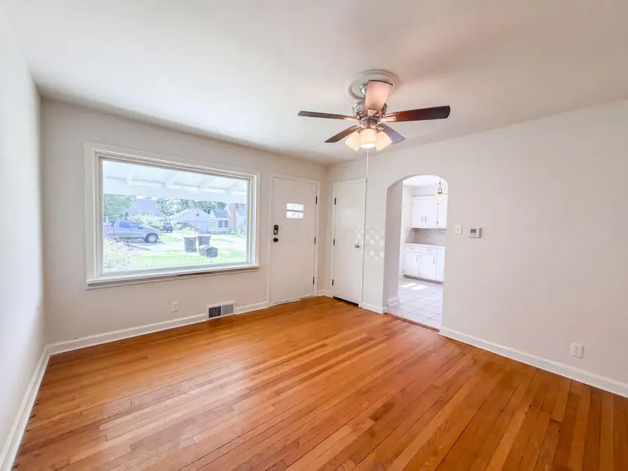 206 Bachmann Avenue, Newark, OH 43055 - #3
