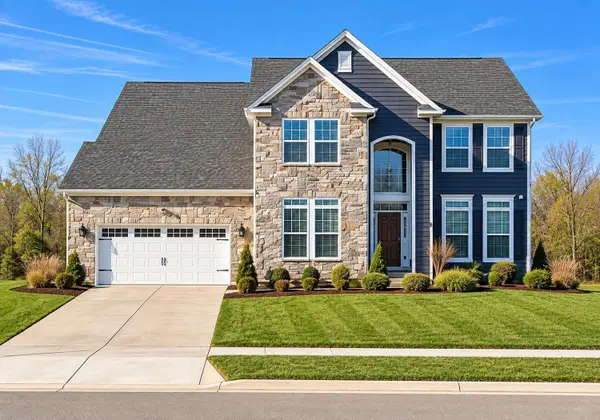 206 Ingleton Court, Delaware, OH 43015