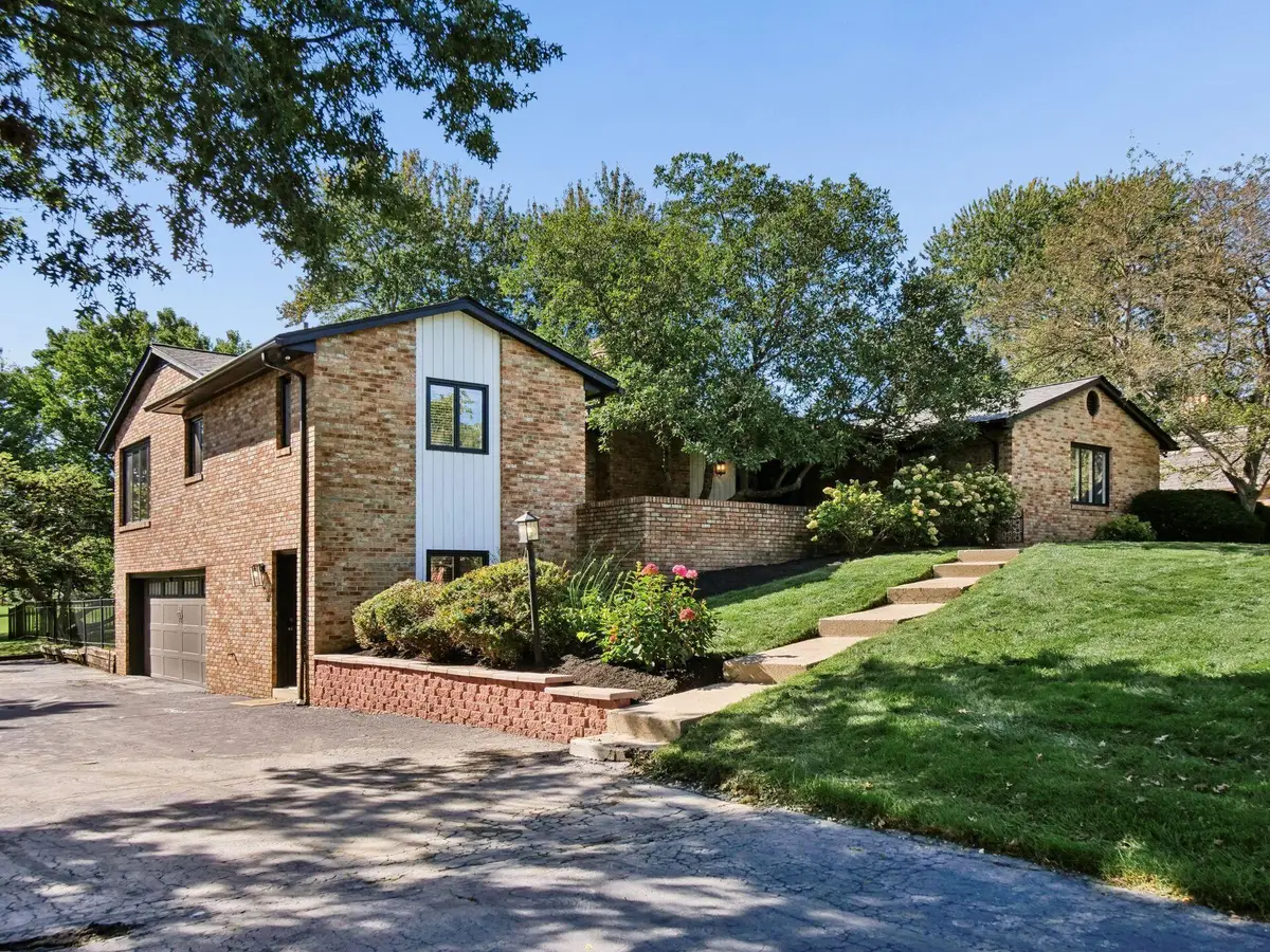 8039 Golfview Court, Columbus, OH 43235 - #1