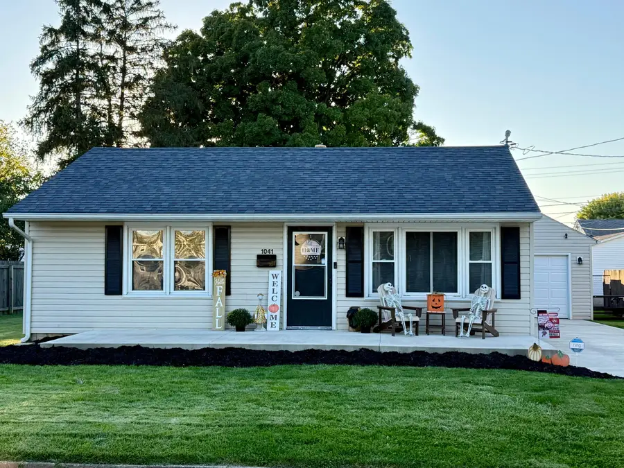 1041 Sunshine Street, Circleville, OH 43113 - #2