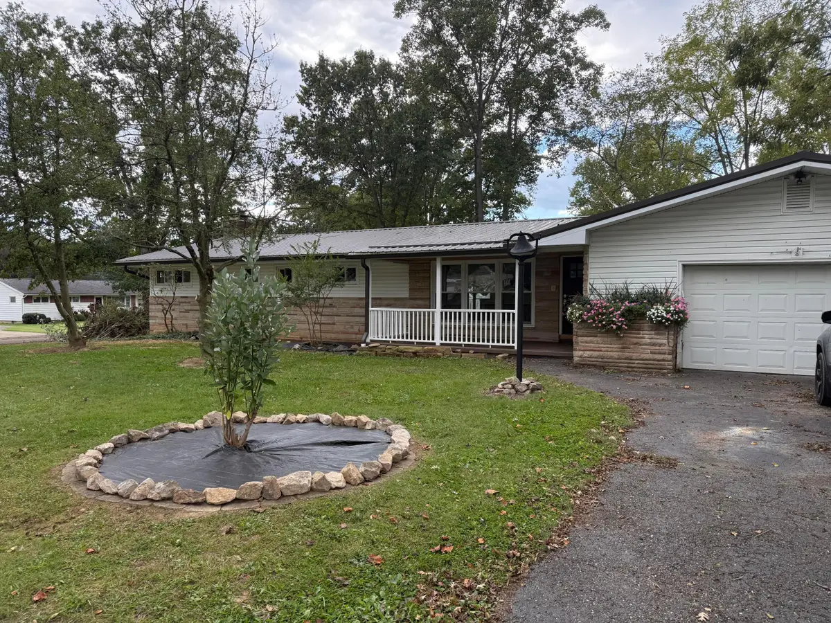 3855 Mill Drive, Zanesville, OH 43701 - #1