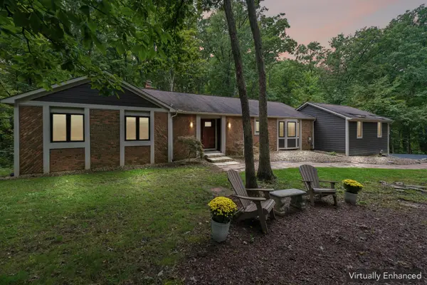 9430 Robinhood Circle, Westerville, OH 43082