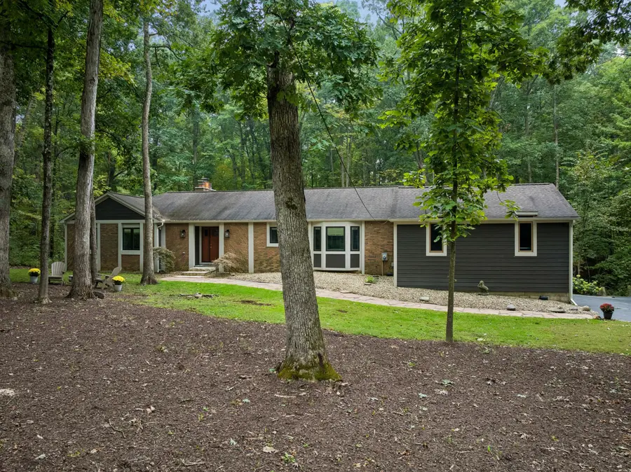 9430 Robinhood Circle, Westerville, OH 43082 - #2
