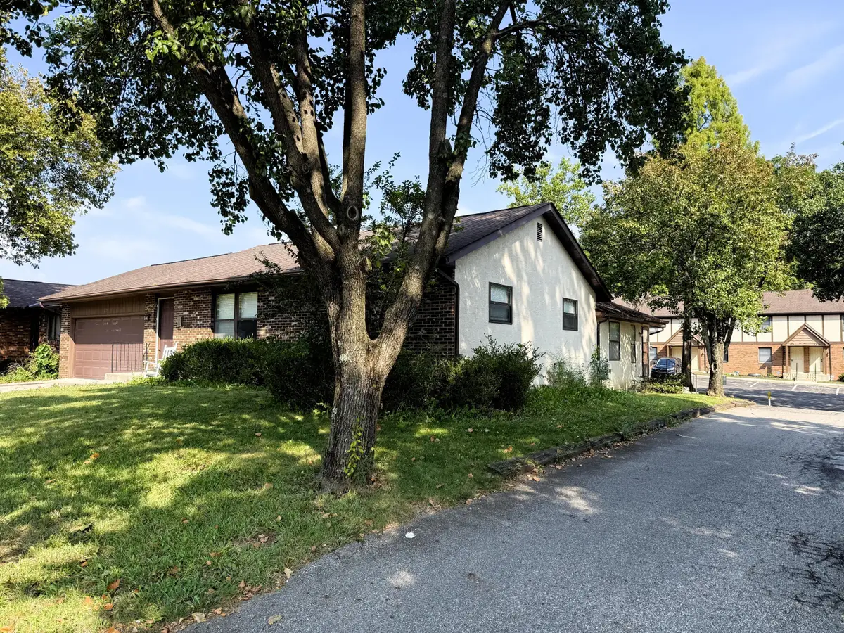 2734-2736 Blossom Avenue, Columbus, OH 43231 - #1