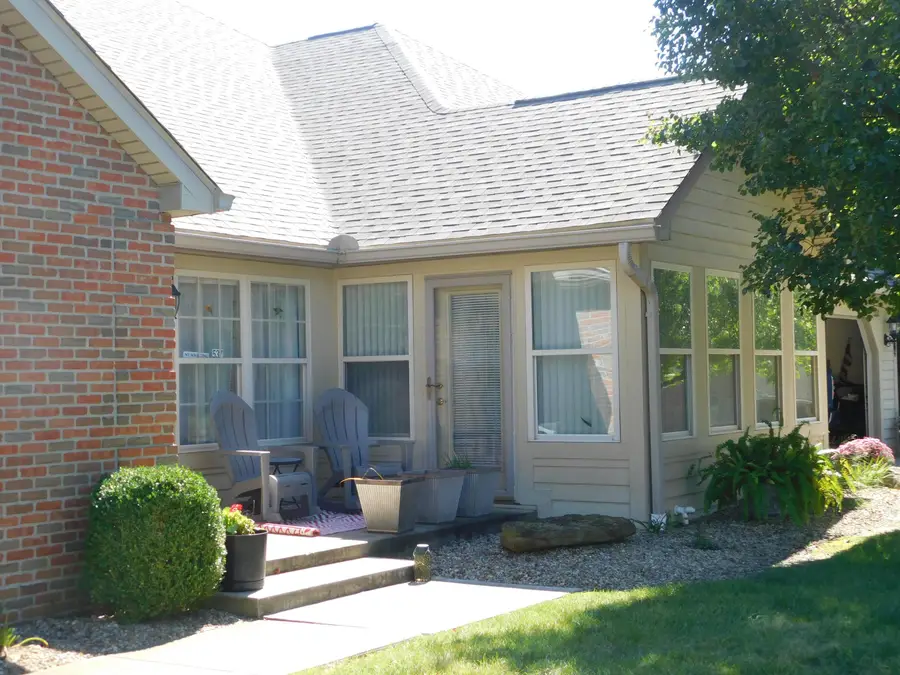 537 Edgehill Circle, Logan, OH 43138 - #3