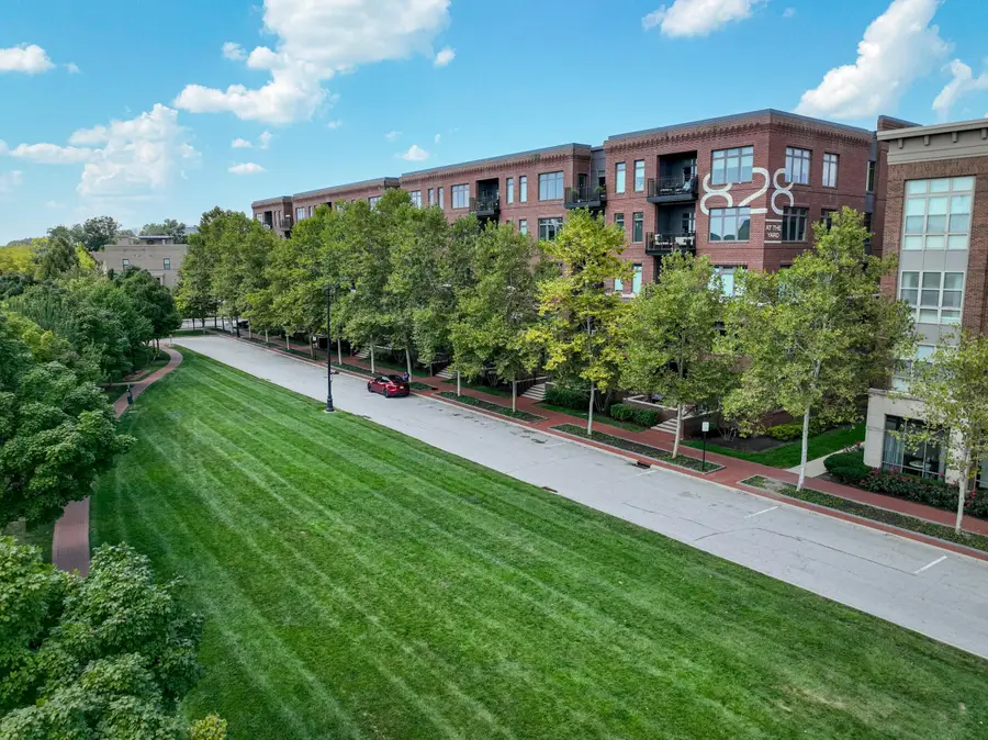 828 Bobcat Avenue, Columbus, OH 43212 - #3