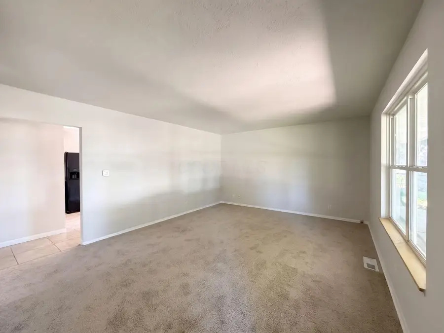 55 Fieldpoint Road, Heath, OH 43056 - #3