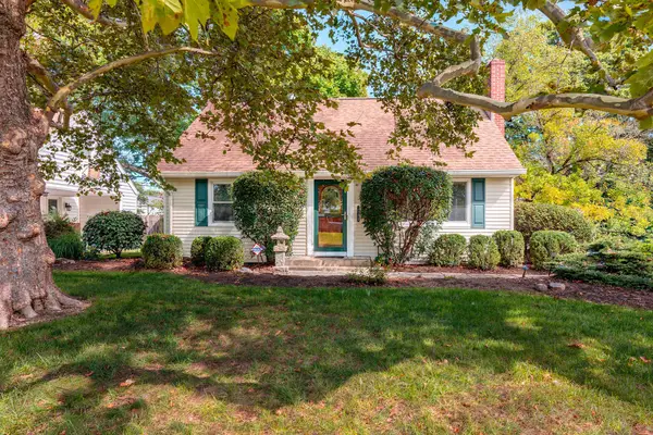 2212 Woodstock Road, Upper Arlington, OH 43221
