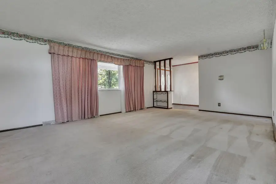 261 Wendell Road Sw, Etna, OH 43068 - #2