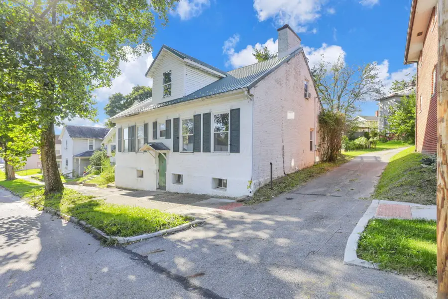 241 Perry Street, Lancaster, OH 43130 - #2