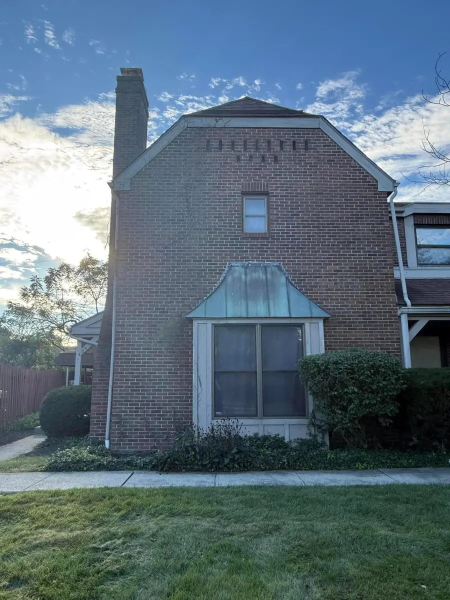 4545 Sandringham Drive, Upper Arlington, OH 43220 - #2