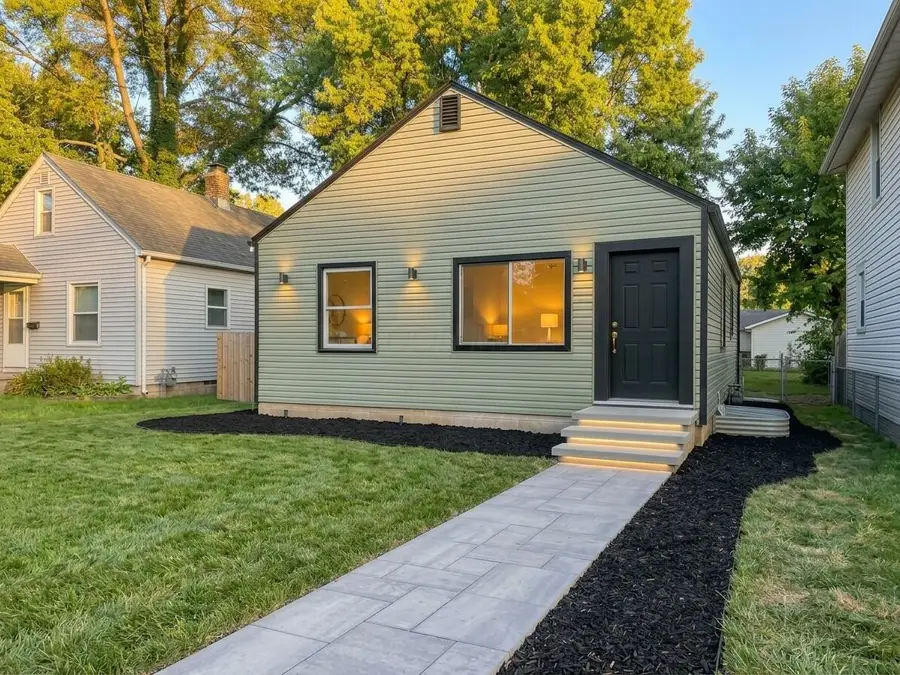 1452 Manchester Avenue, Columbus, OH 43211 - #2