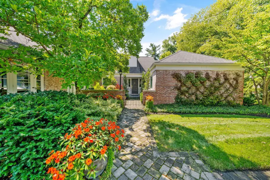 150 Ashbourne Road, Bexley, OH 43209 - #2