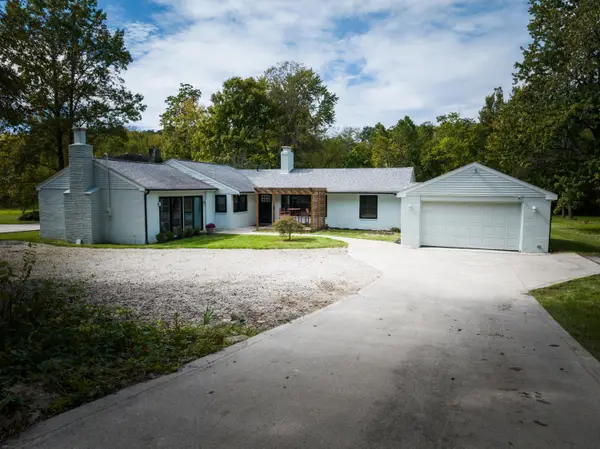 10618 Riverside Drive, Powell, OH 43065