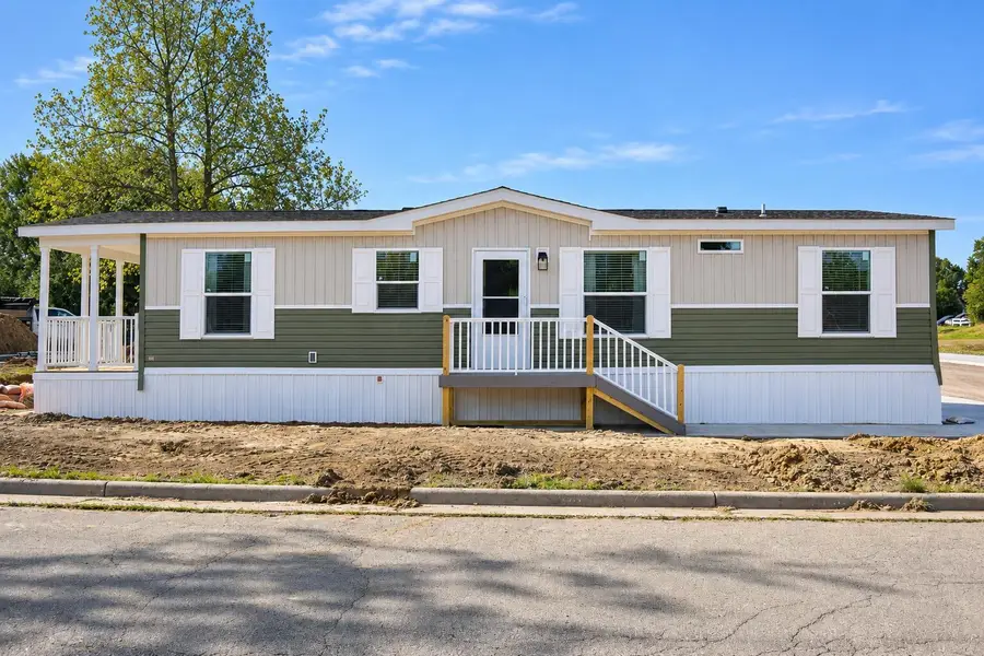 30 Flint Street, Shelby, OH 44875 - #3