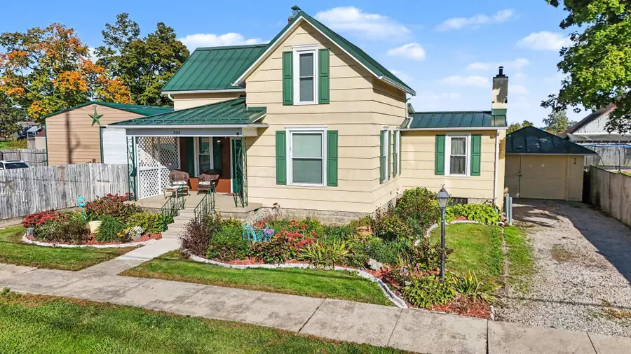 304 Lincoln Avenue, Pleasantville, OH 43148 - #2