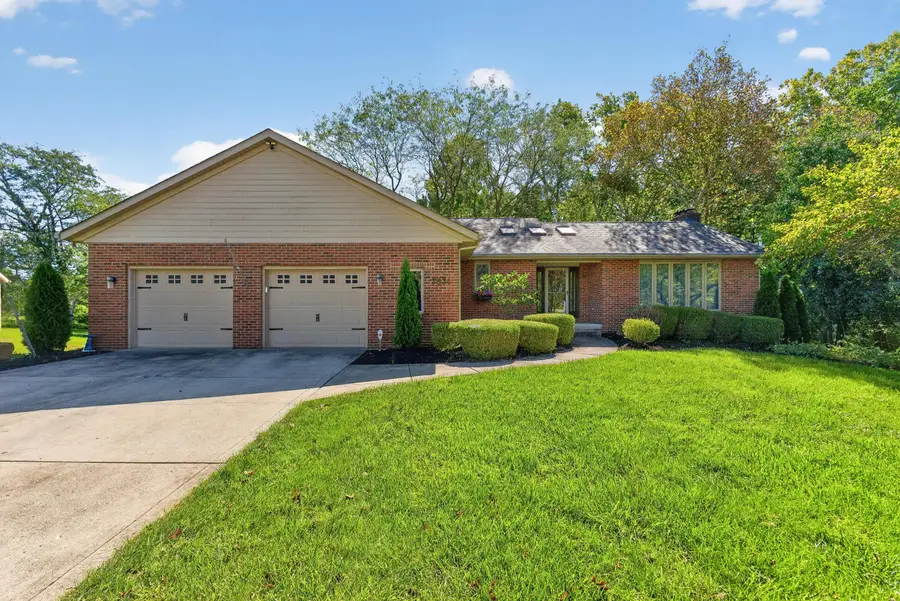 7634 Heatherwood Drive Nw, Canal Winchester, OH 43110 - #2