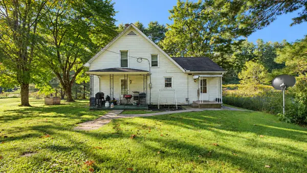 5681 Howard Price Lane, Glouster, OH 45732