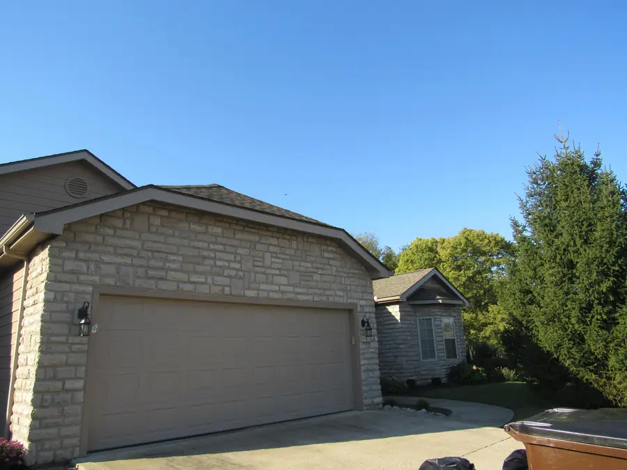 5 Claire Court, Circleville, OH 43113 - #3