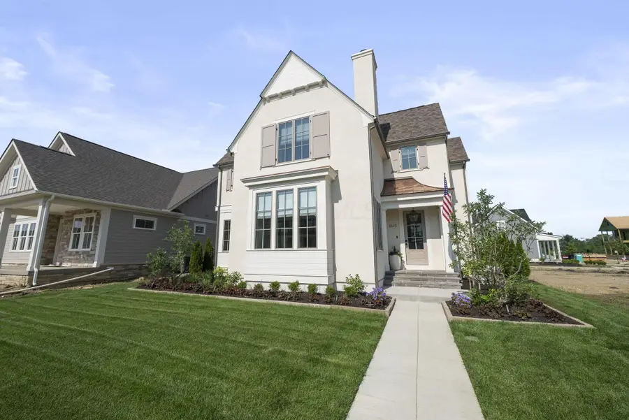 5542 Hickory Drive, Lewis Center, OH 43035 - #2