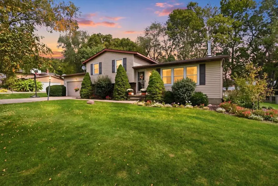 6 Susan Street, Fredericktown, OH 43019 - #2