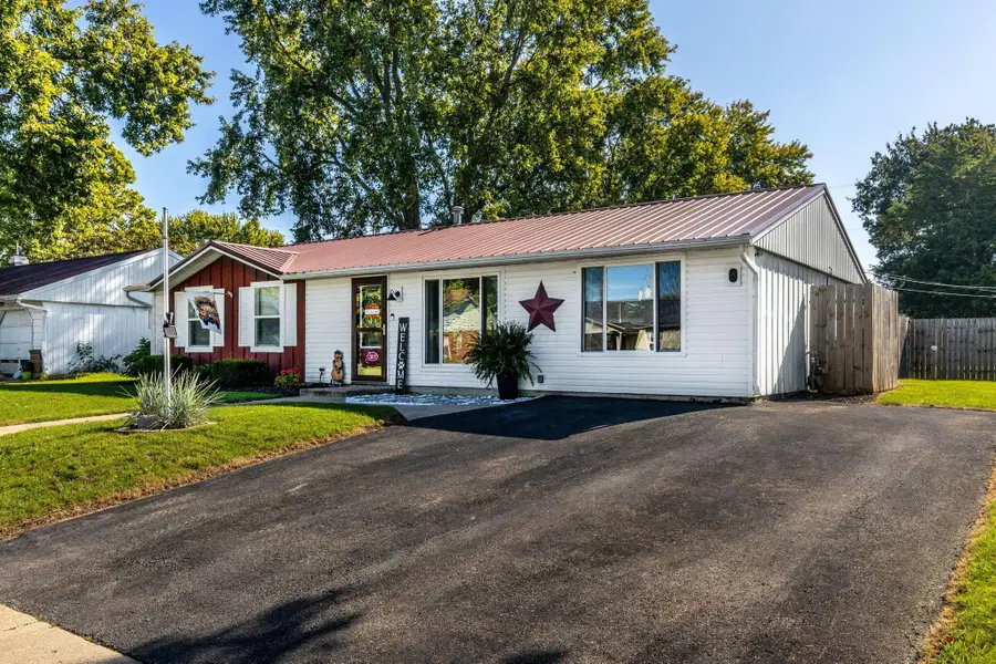 305 Meadow Drive, Circleville, OH 43113 - #2