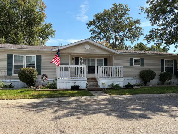 210 Cedar Street, Pataskala, OH 43062