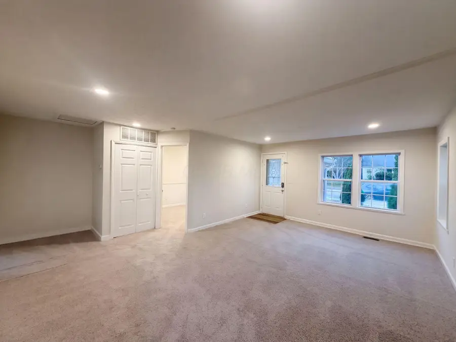 1979 E Cooke Road, Columbus, OH 43224 - #3
