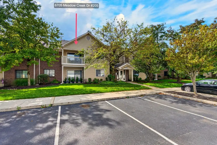6705 Meadow Creek Dr, Columbus, OH 43235 - #3