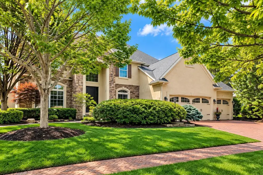4614 Hirth Hill Road W, Grove City, OH 43123 - #2
