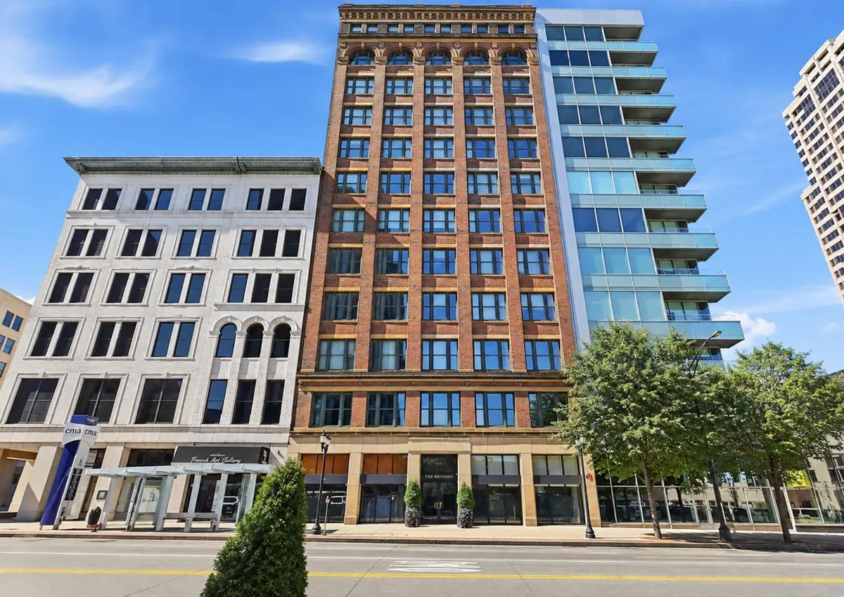 160 N Wall Street, Columbus, OH 43215 - #1