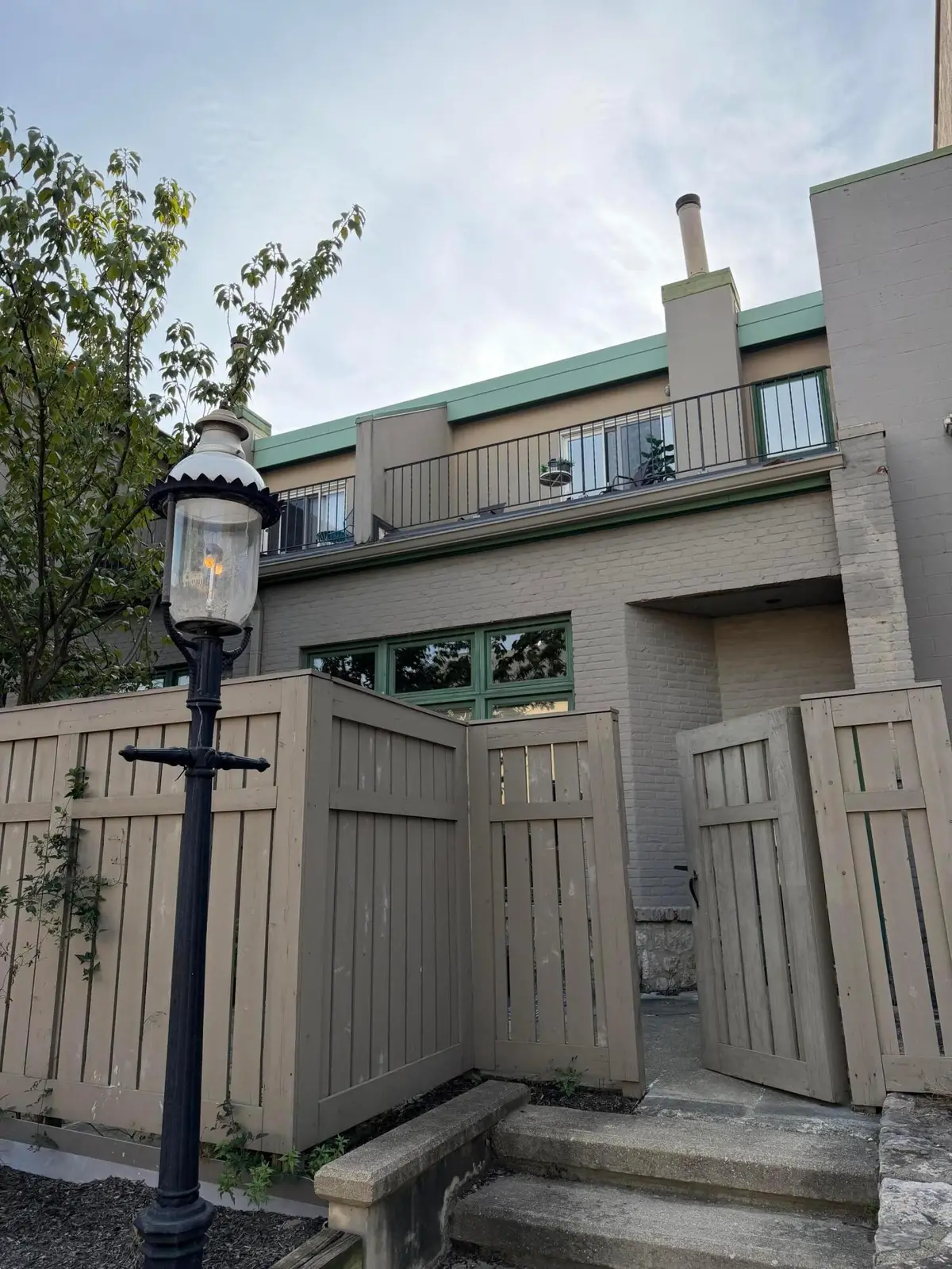 38 W Hoster Street, Columbus, OH 43215 - #1