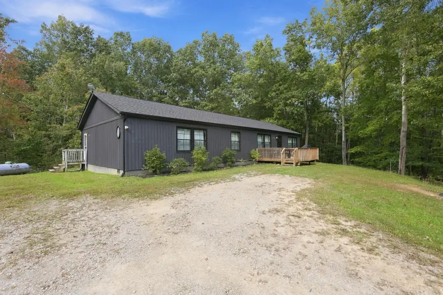 34008 W Buckingham Road, Logan, OH 43138 - #2