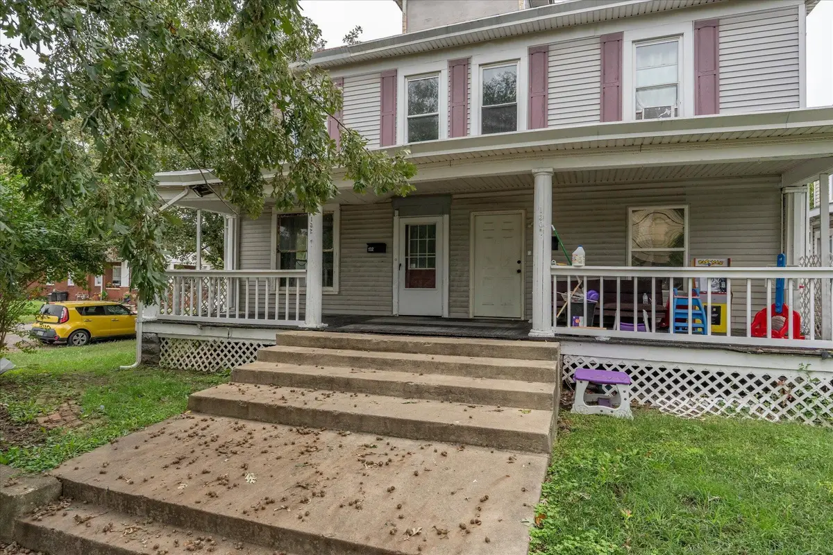 130 W Temple Street, Washington Court House, OH 43160 - #1